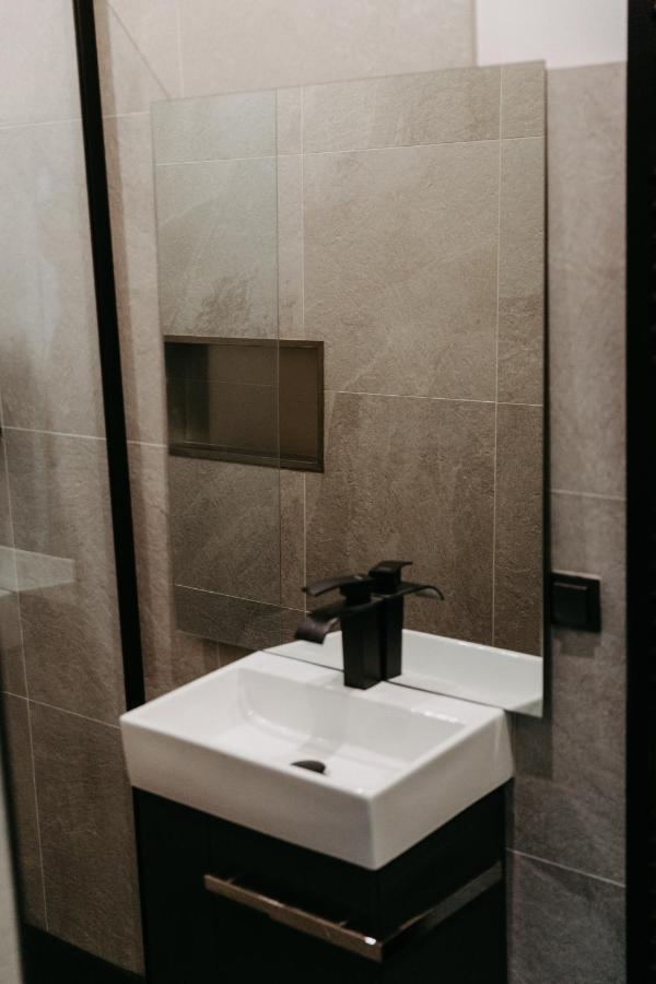 Modernes, Stilvolles Eingerichtetes Loft Apartment เวียนนา ภายนอก รูปภาพ